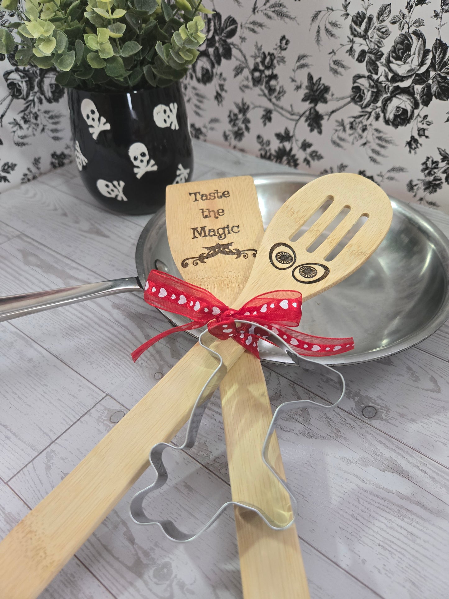 Utensil Bundle with Cookie Cutter Baker's Set with Shape Cutter Baking Tool Set featuring Cookie Molds Kitchen Tool Collection with Biscuit Cutter
