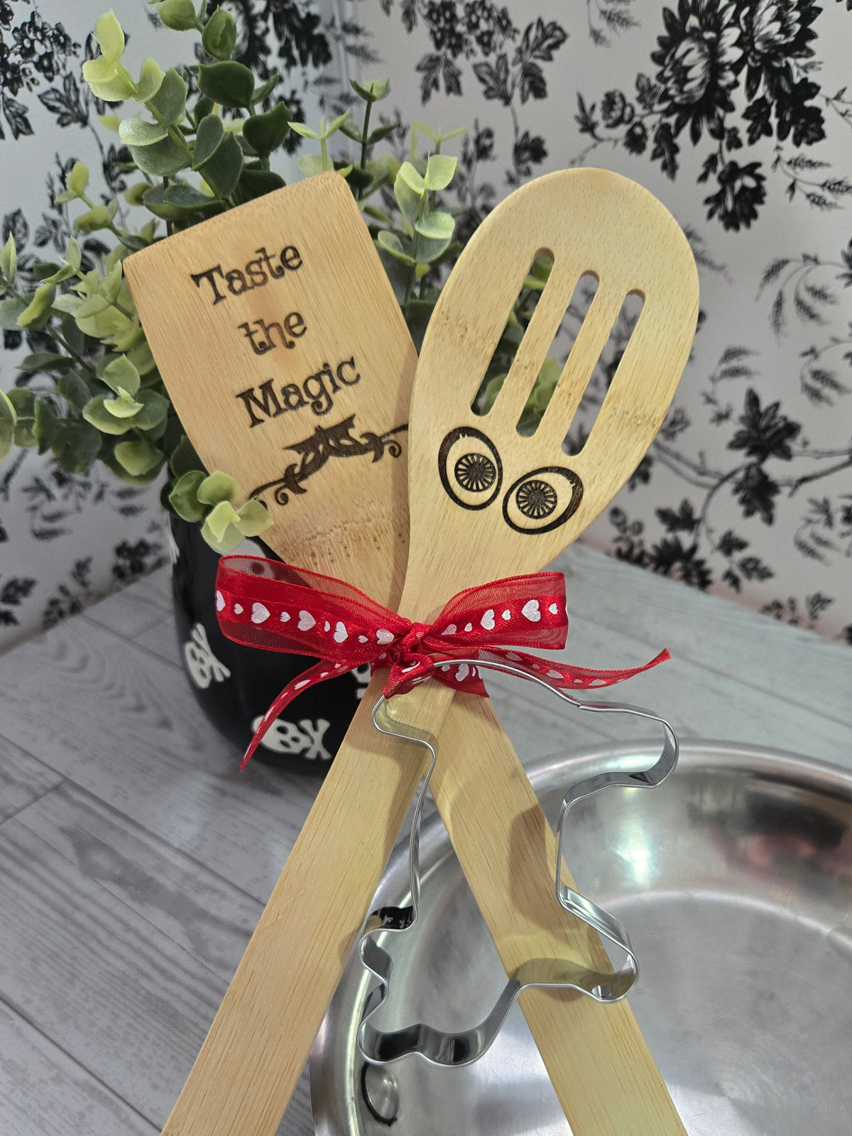 Utensil Bundle with Cookie Cutter Baker's Set with Shape Cutter Baking Tool Set featuring Cookie Molds Kitchen Tool Collection with Biscuit Cutter