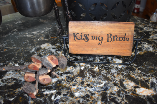 Kiss My Broom Desk / Flip Sign